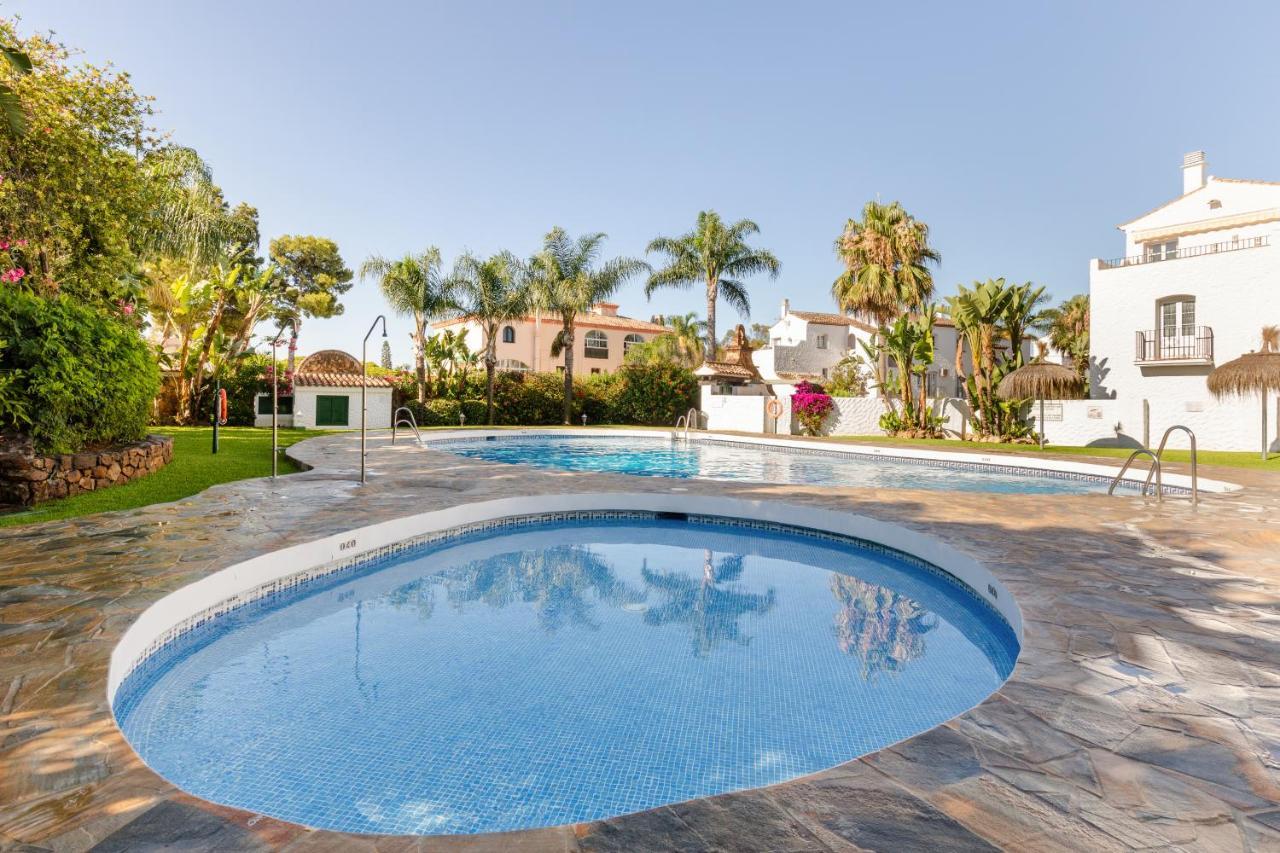 Confortable Urbanización El Paraiso Estepona